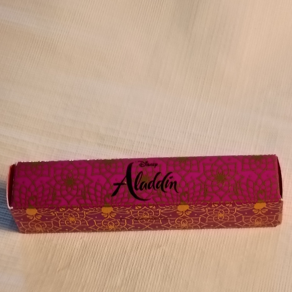 Mac Disney ALADDIN Lipglass MAGIC CARPET RIDE Lip Gloss Limited Edition NEW - Picture 3 of 7